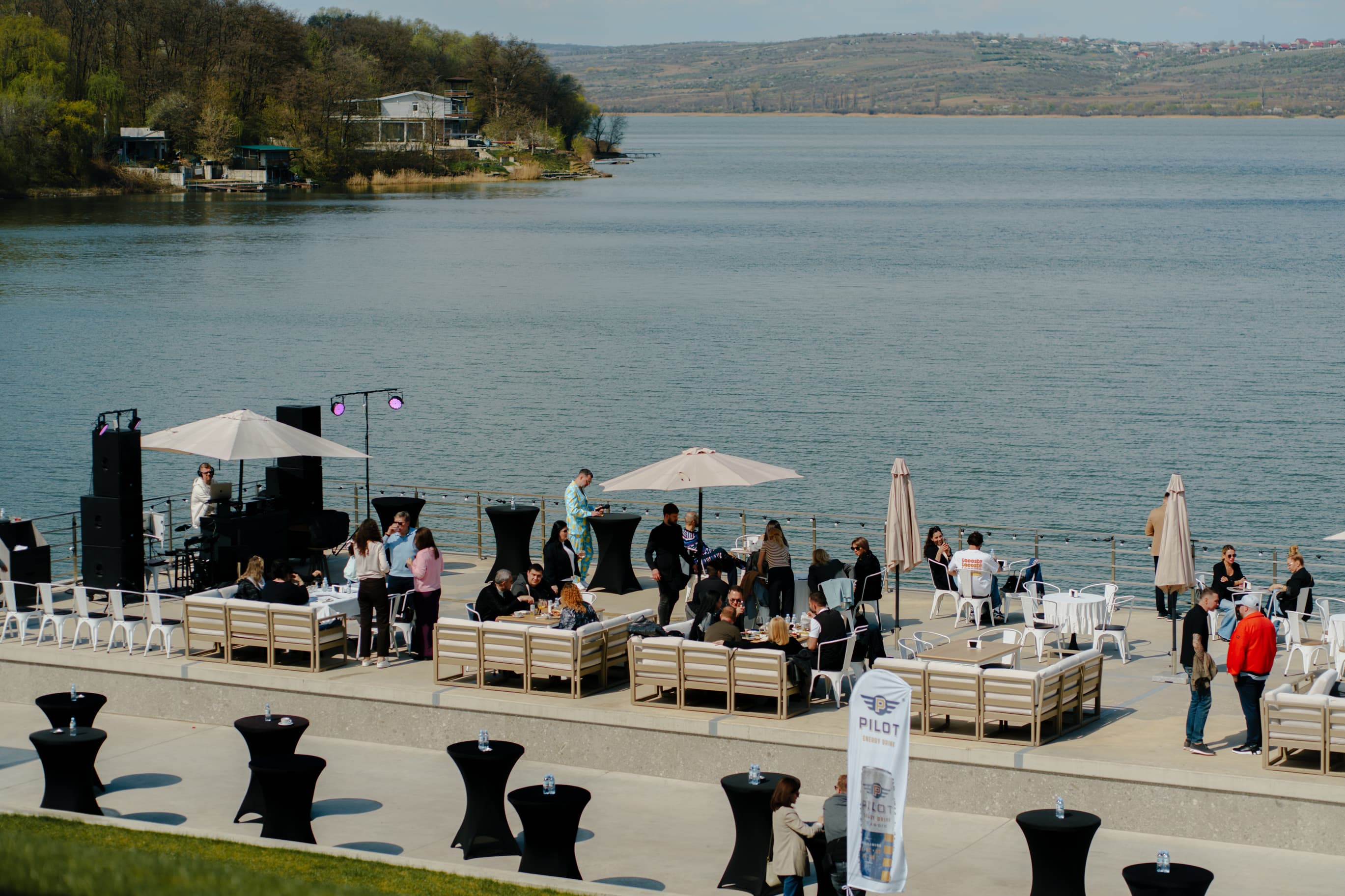 Slide 18 Plein Air Residence & Resort