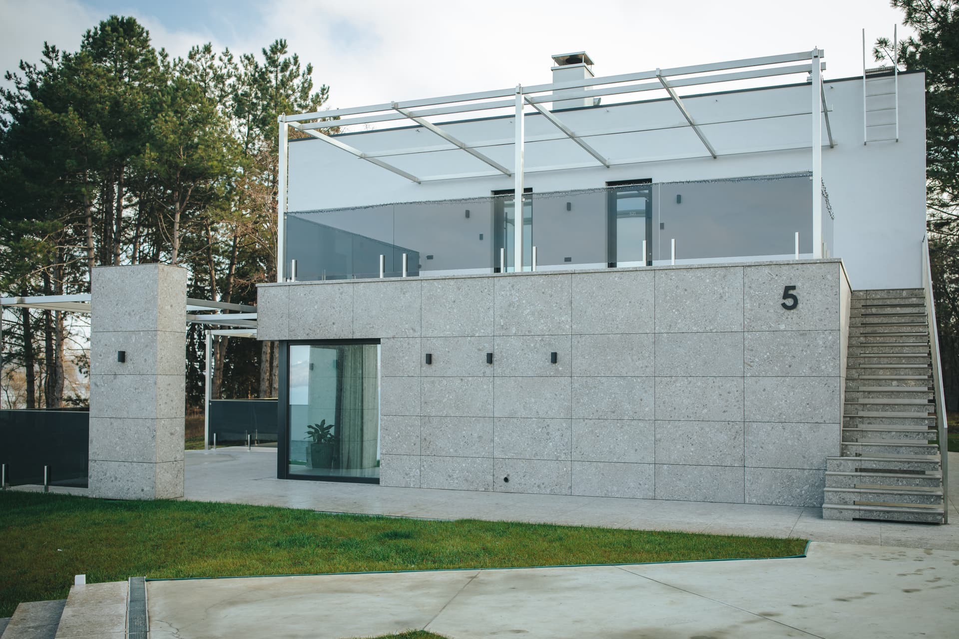 Image 4 Plein Air Residence & Resort gallery